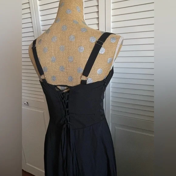 Arthea black corset lace back and tie front boning with zip XXL Dolls Kill - Picture 5 of 7